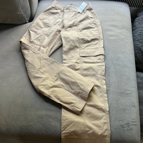 Abercrombie & Fitch Cargo Pant - Picture 2 of 3